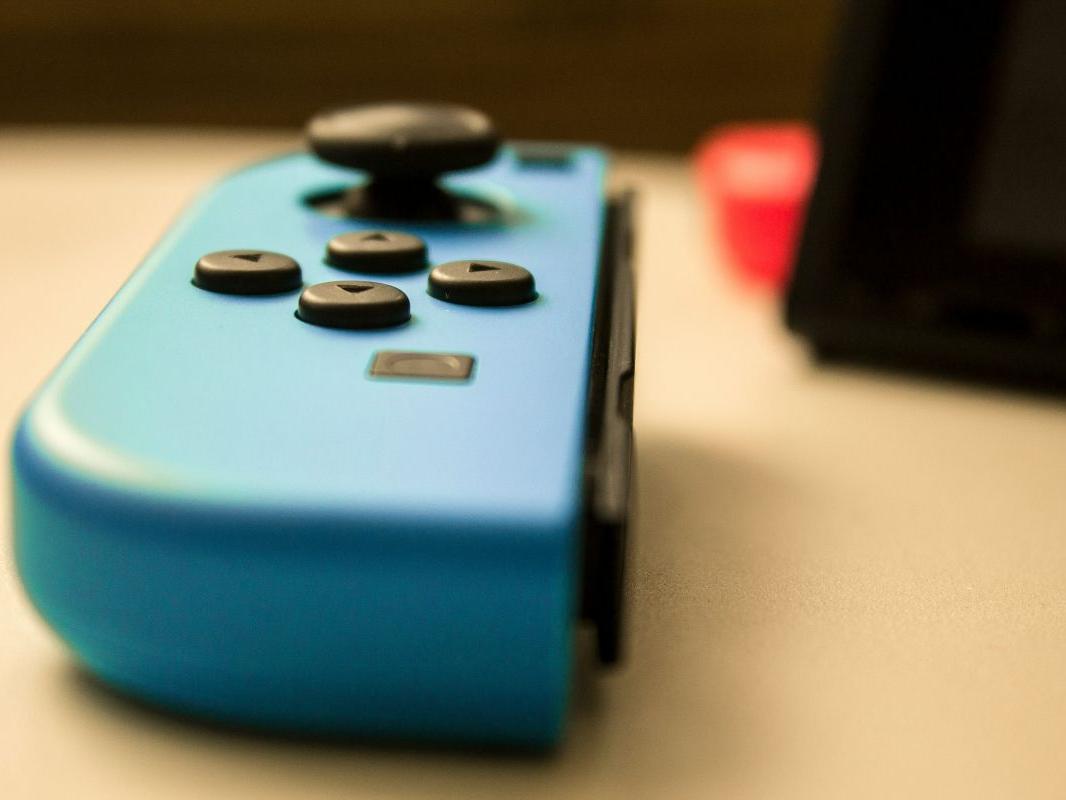 nintendo switch controller.